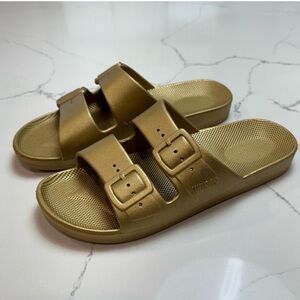 Freedom Moses Ladies Sandals Size 7/8